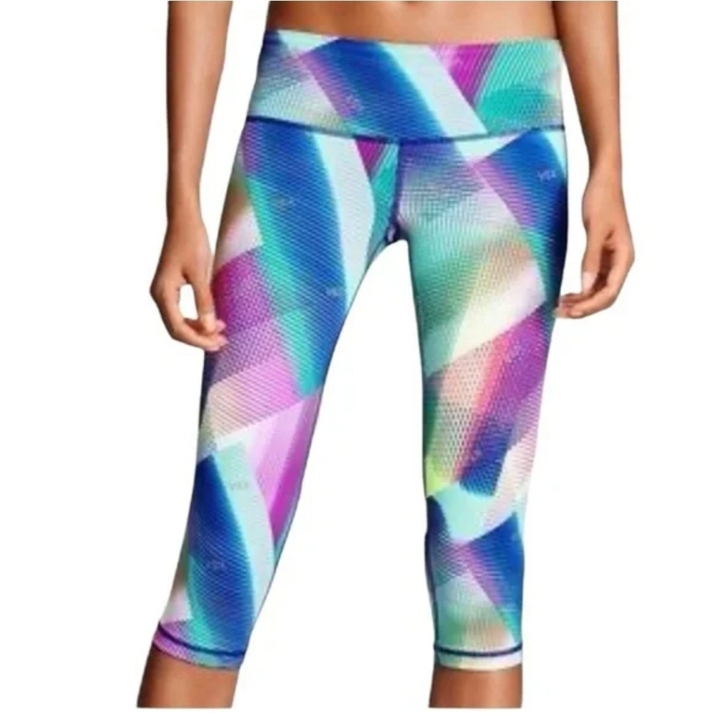 VICTORIA'S SECRET sport women's sport knockout crop leggings size L Workout